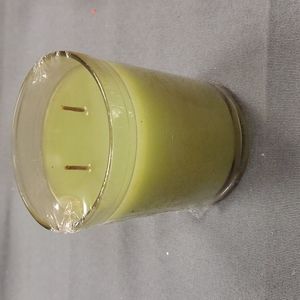 LUSCIOUS VANILLA LIME 10‎ oz two wick Gold Canyon candle